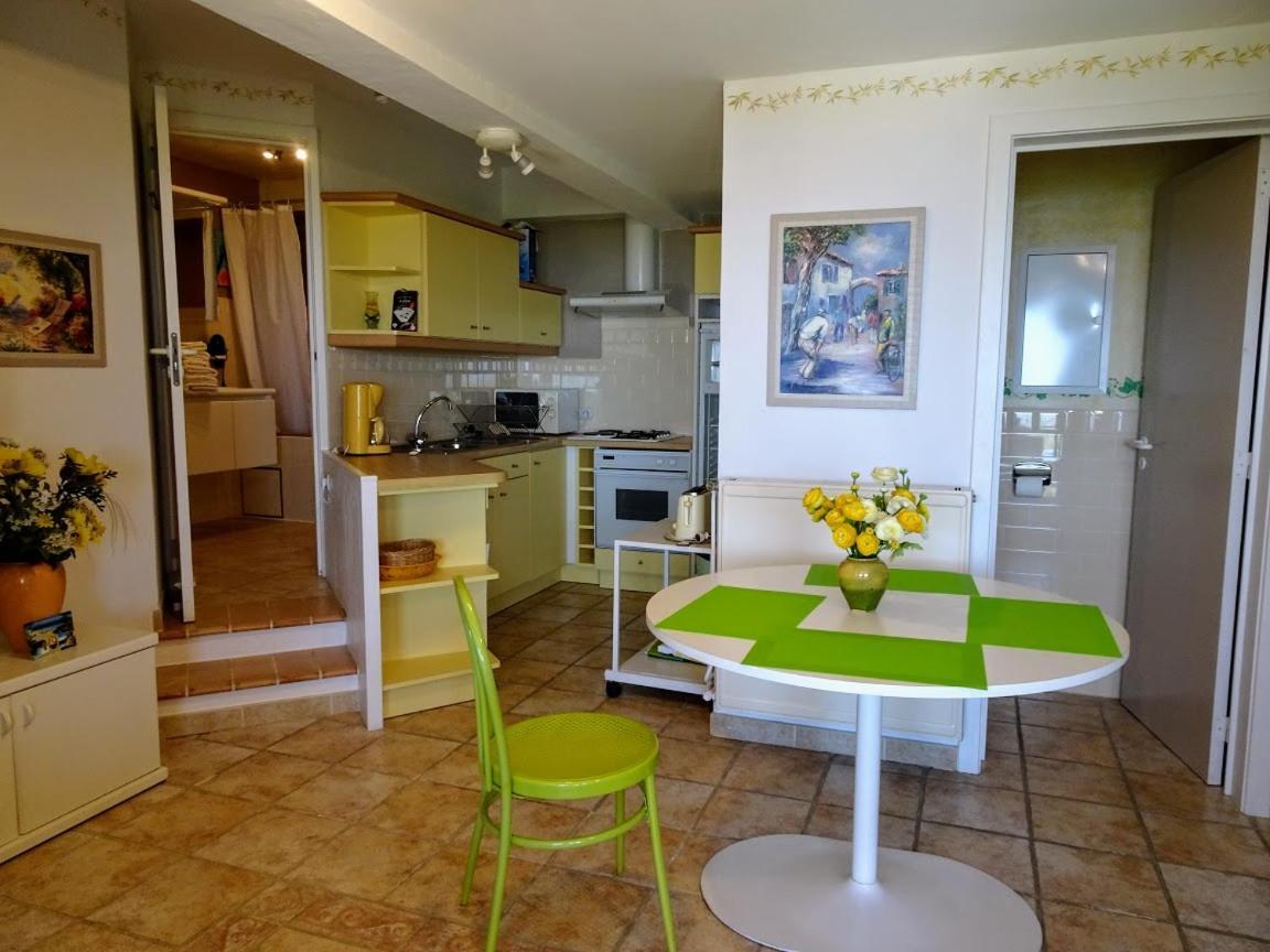 Locaspera Apartment Spéracèdes Bagian luar foto