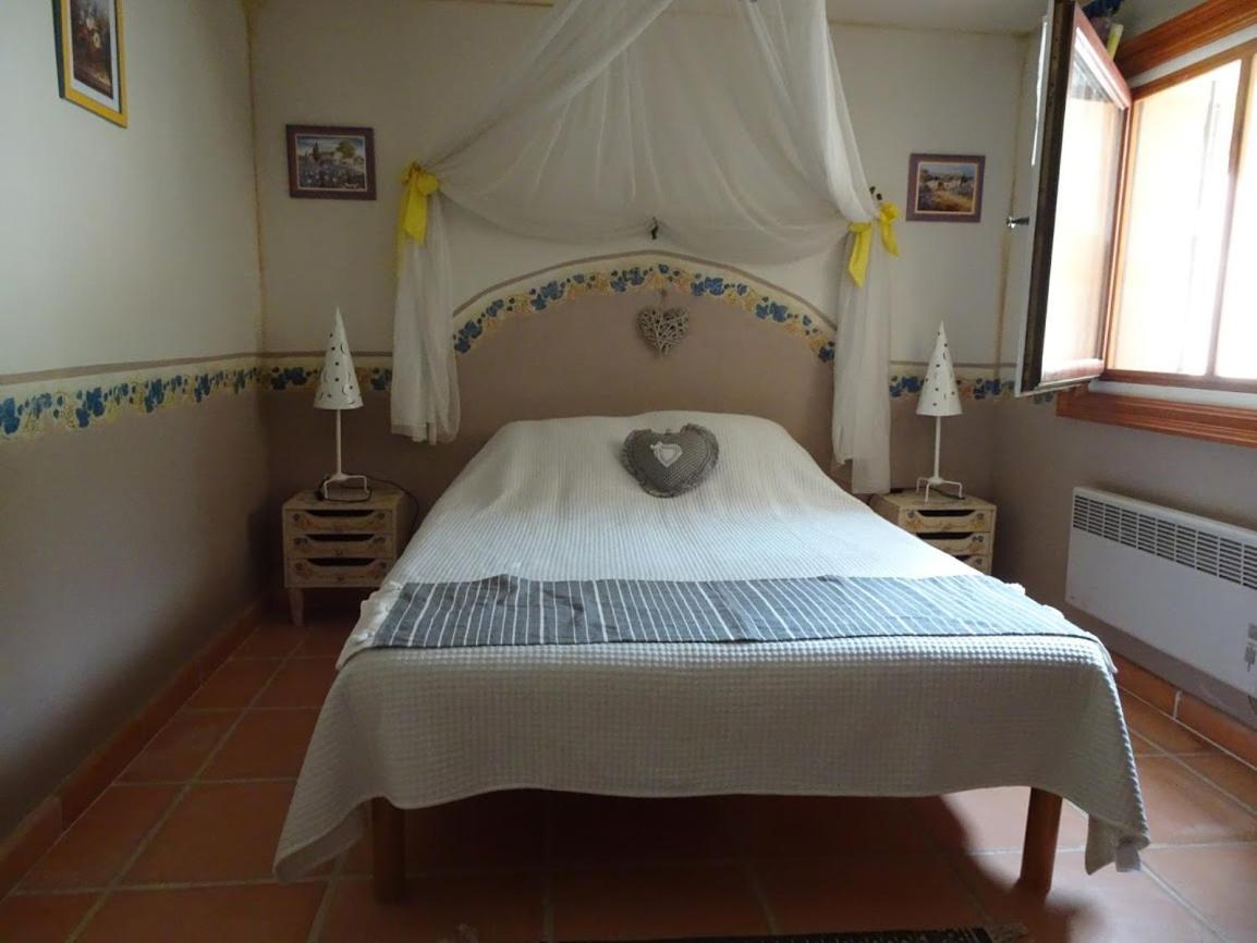 Locaspera Apartment Spéracèdes Bagian luar foto