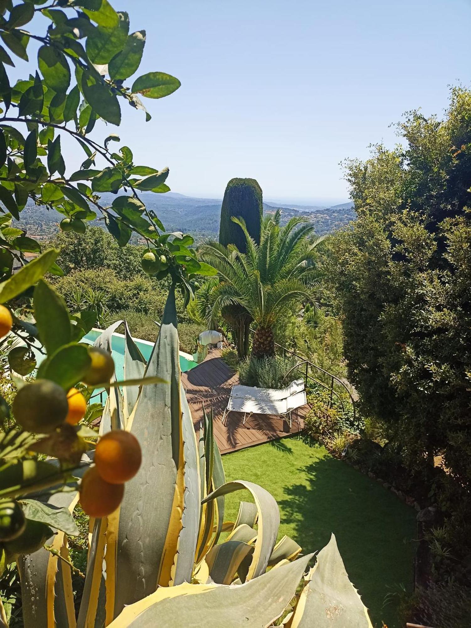 Locaspera Apartment Spéracèdes Bagian luar foto