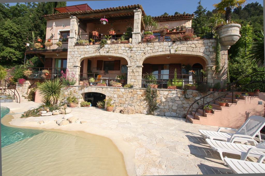 Locaspera Apartment Spéracèdes Bagian luar foto