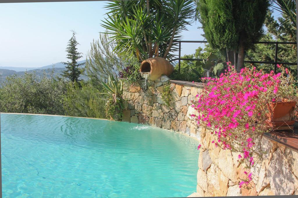 Locaspera Apartment Spéracèdes Bagian luar foto