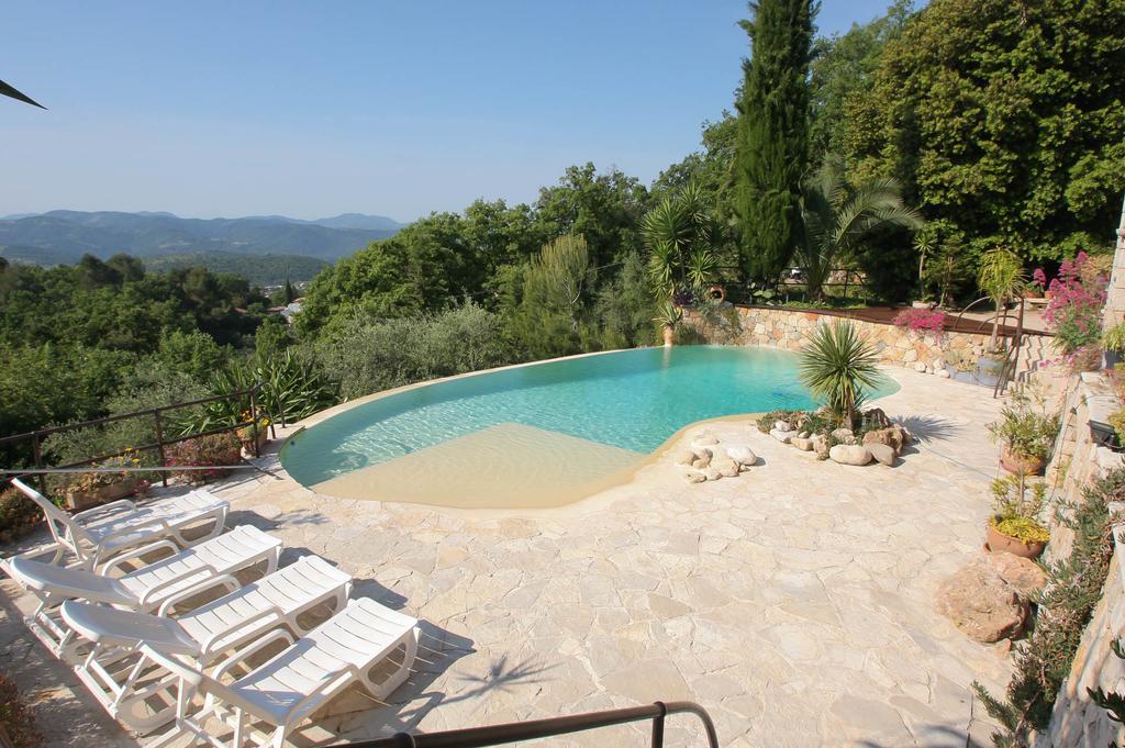 Locaspera Apartment Spéracèdes Bagian luar foto